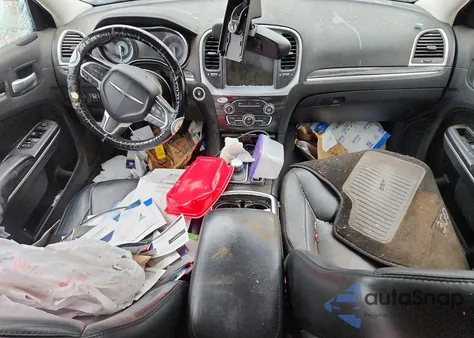 2015 Chrysler 300 Limited из США, поврежденный, VIN 2C3CCARG7FH842319